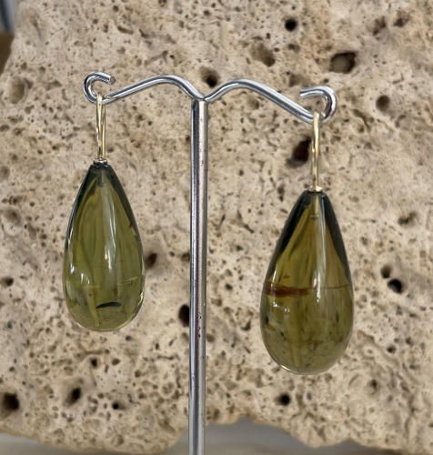 Grüne Bernstein Ohrhänger 27 x 15 mm glatt 585 GG